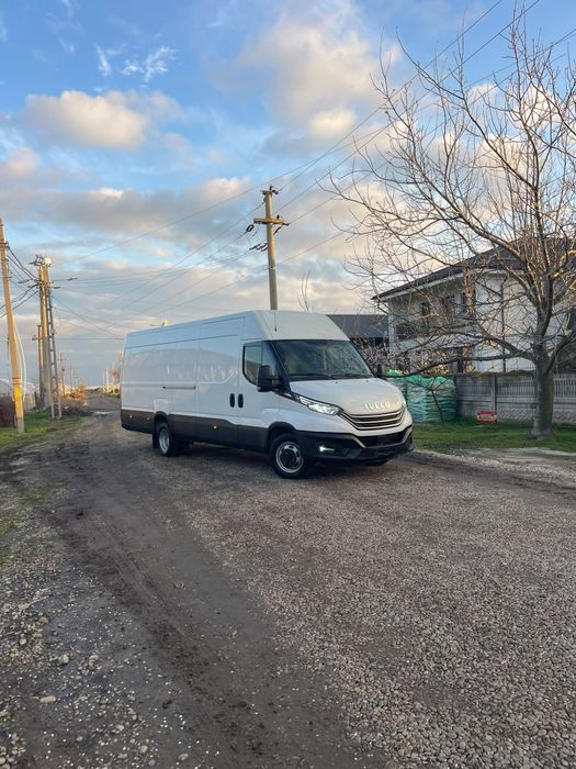 Iveco Daily 35-180 XXL MAXI LUNG  2023 180 CP E6 3.5T cat B 2 buc disponibile import recent nerulate Ro