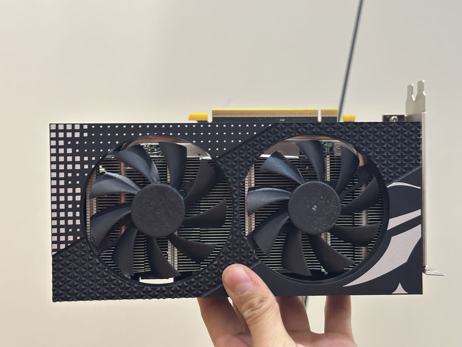 Видеокарта Rx 580 8Gb БЕЗ майнинга, обслужена