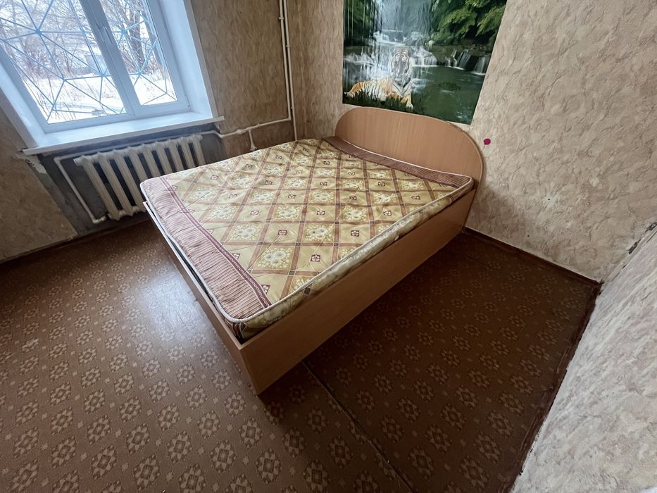 Отдам даром стенку и тд