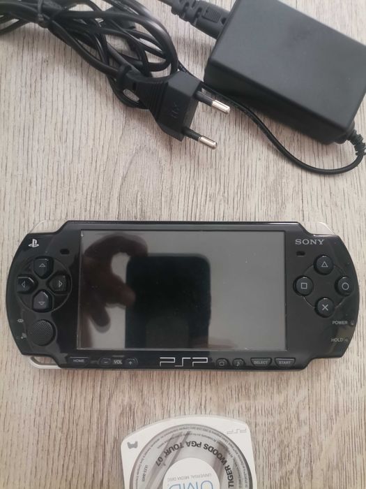 Игра Psp 2004 черна