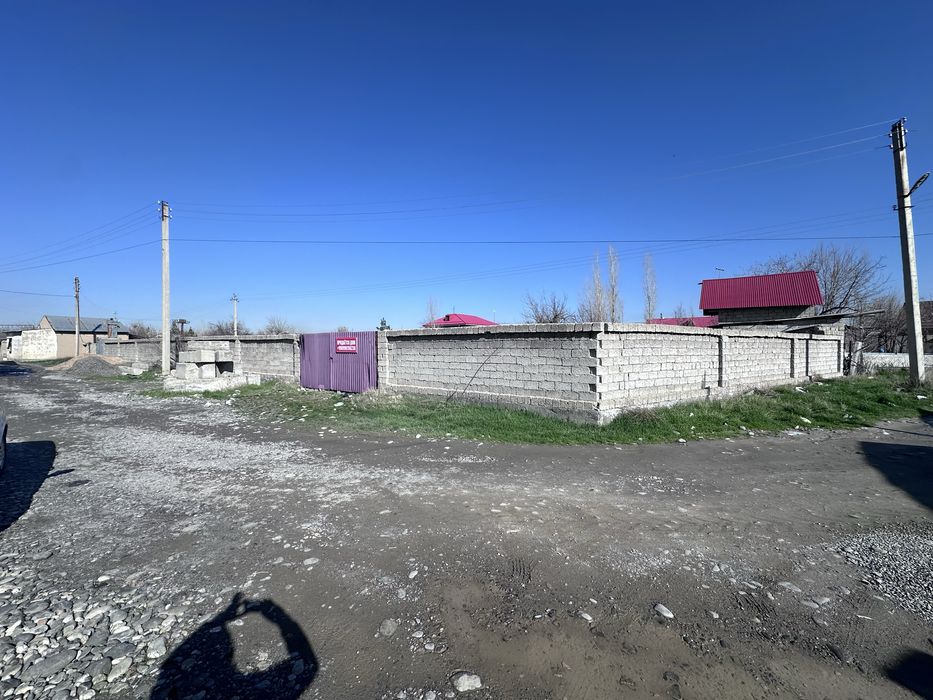 Йер учаска пулот дархонга жойлашкан