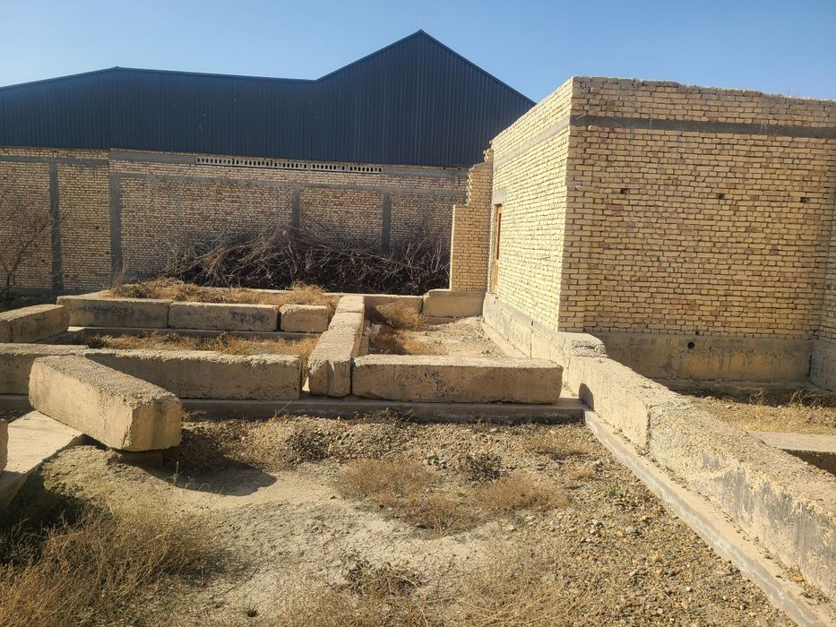 Участка сотилади