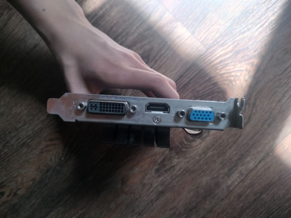 Видеокарта gt 610 1гб