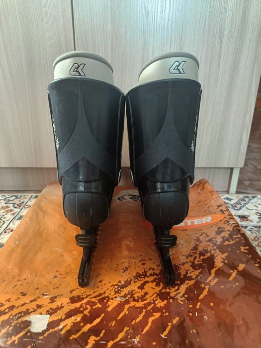 Коньки мужские, размер 39.