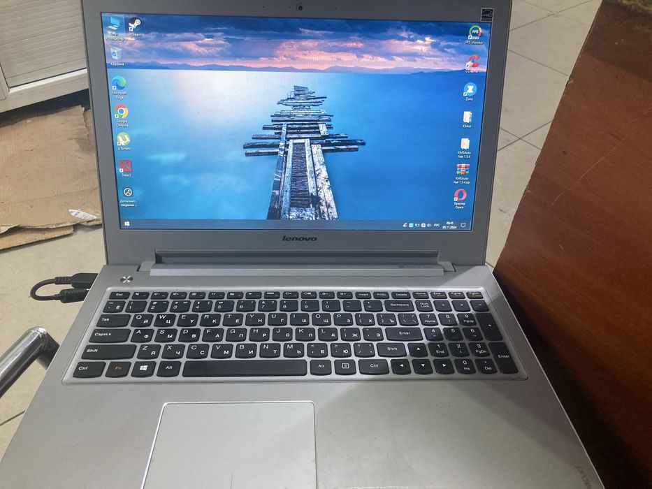 Продам ноутбук lenovo