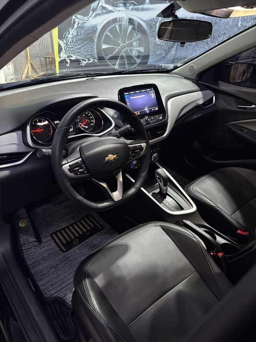 Chevrolet onix primer plus