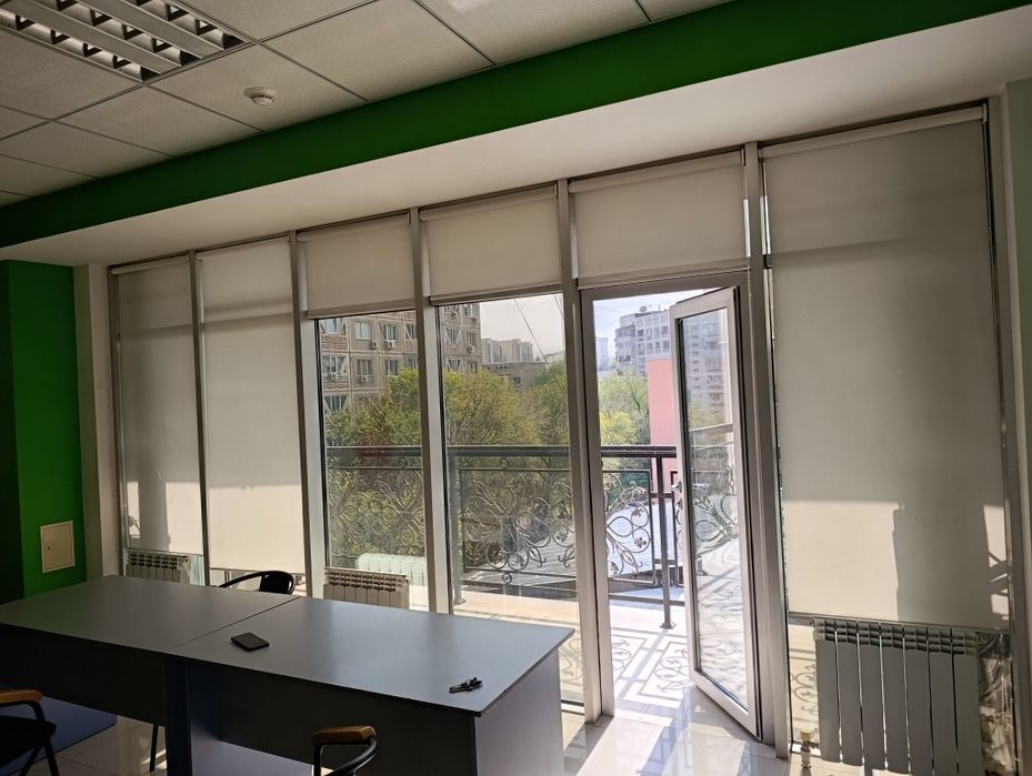 Продам ролл шторы