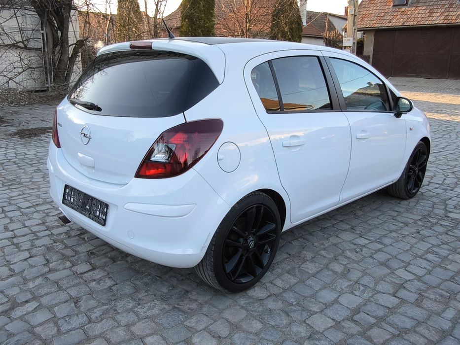 Opel Corsa 1.4 benzină