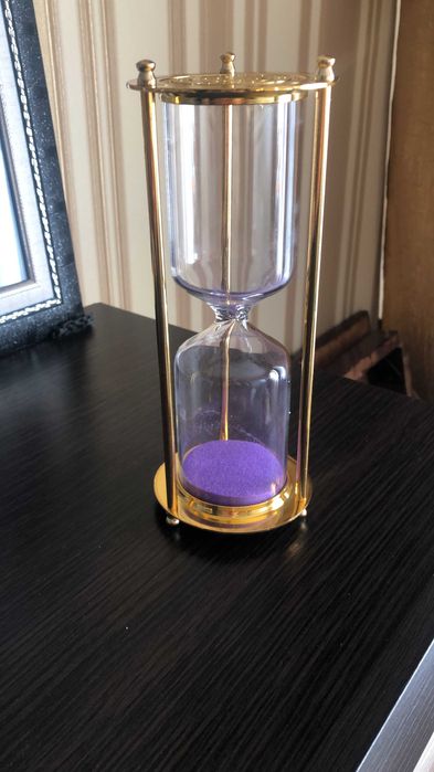 Часы песочные  бронзовые !