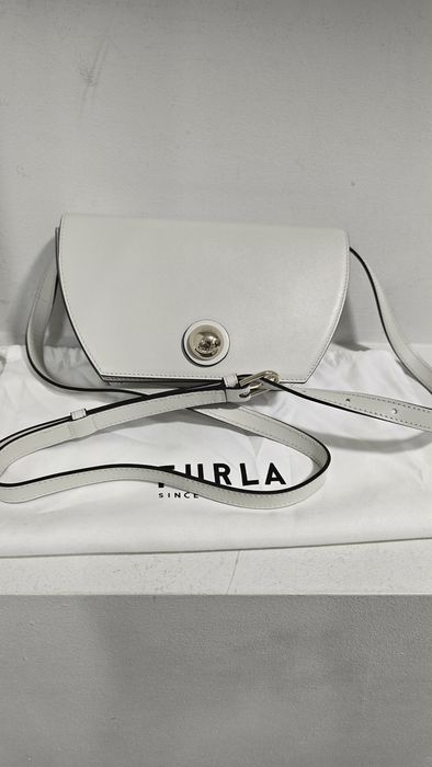 Furla чанта нова
