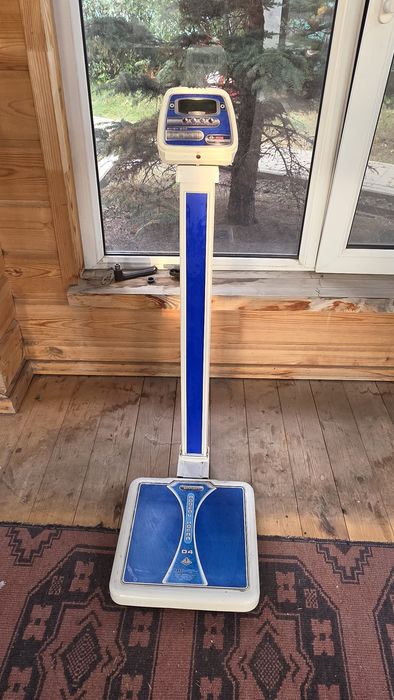 Продам весы напольные