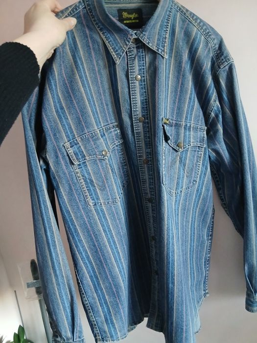 Рубашка мужская джинсовая