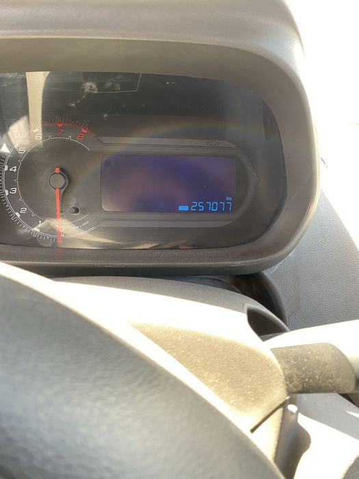 Chevrolet cobalt sotiladi