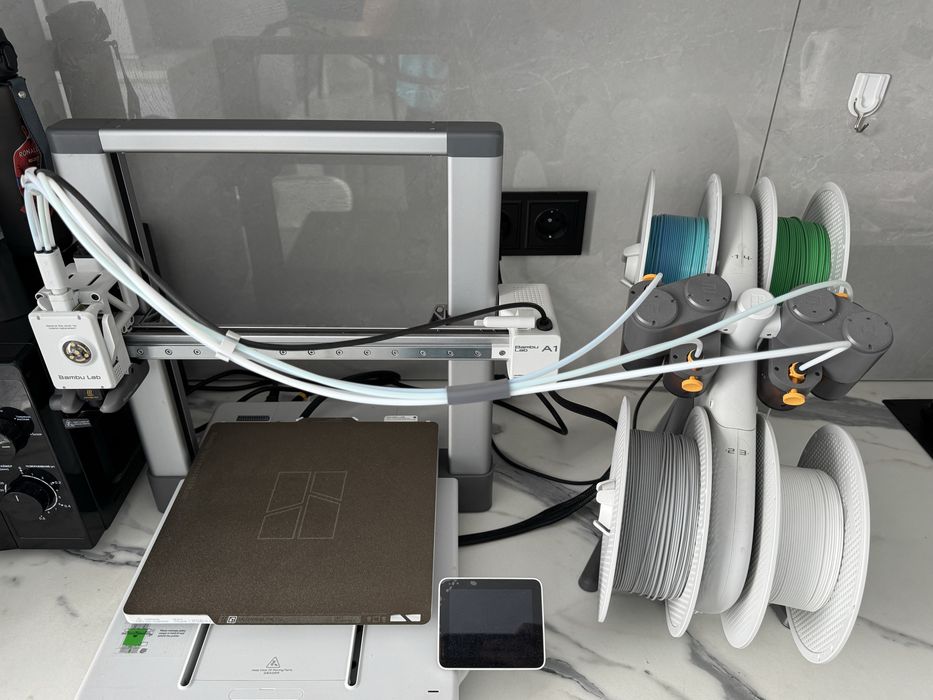 3d 3д принтер Bambu Lab A1 Combo + AMS + 3,4 кг пластика — 250 000 ₸