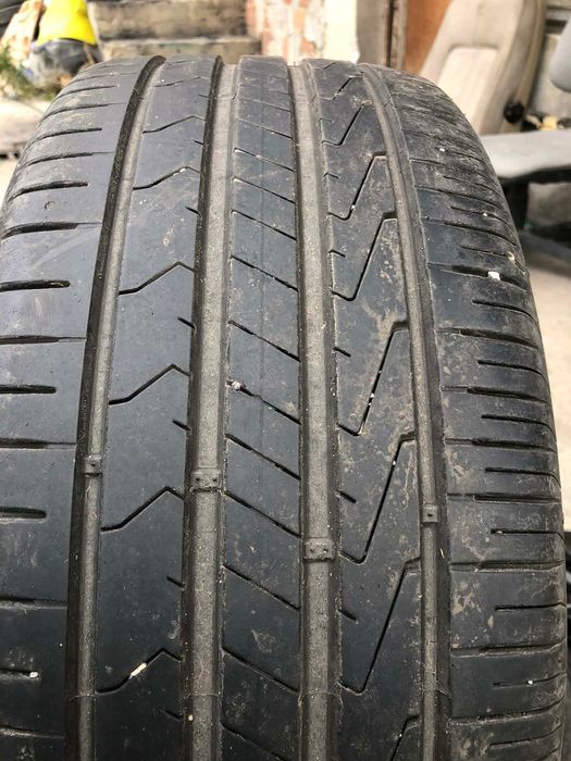 4бр. Гуми Hankook 235/45/18.