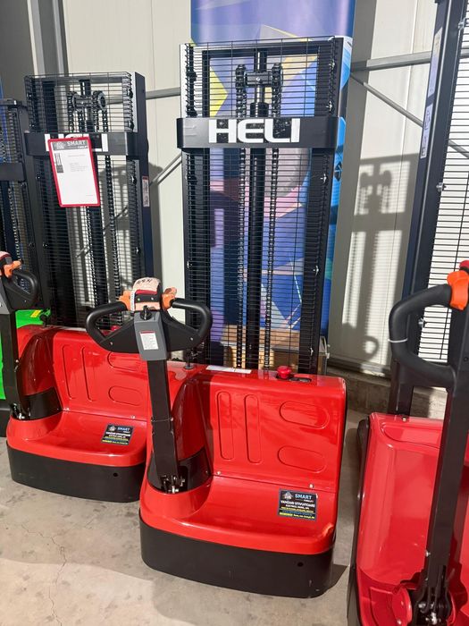 Transpaleta cu catarg Liza Electrica 1500 kg Oferta