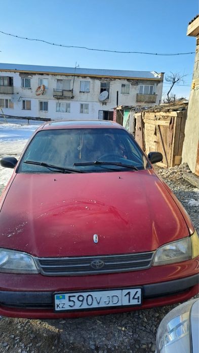 Toyota carina e 1.6