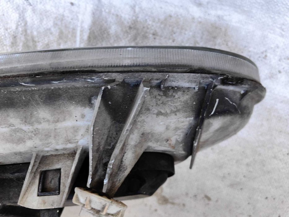 Оригинален   фар   Vw Golf 3