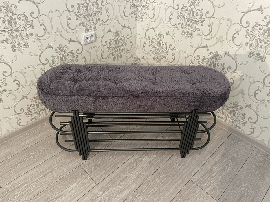 Дизайнерский пуфик. Пуфик с полкой для обуви.