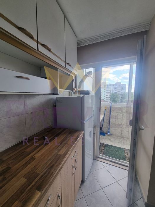 Дава се под наем Двустаен апартамент в Варна, Погреби - 50 кв.м за 357 € - Снимка #1