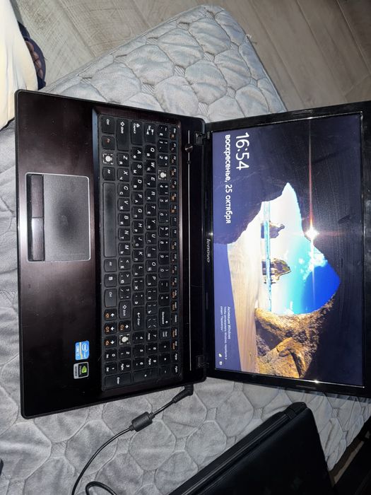 Продам ноутбук Lenovo Core i7, 8 ГБ ОЗУ