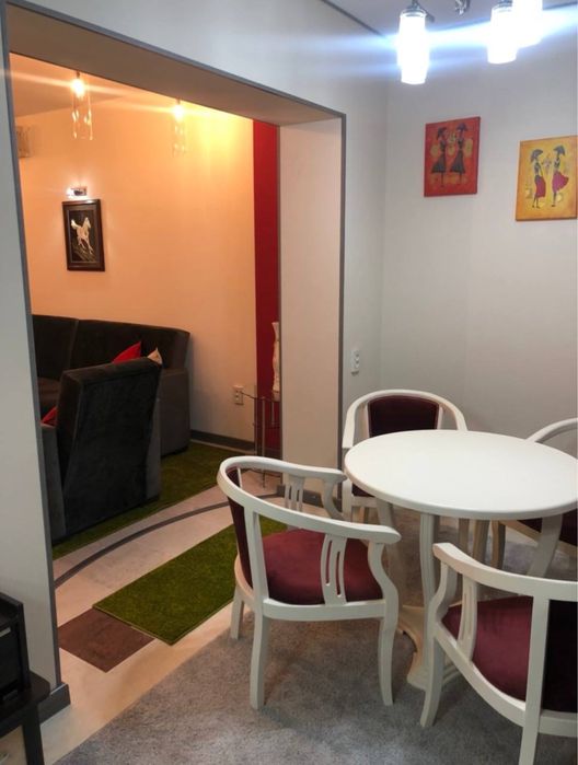 Metro oybek. Kunlik uy