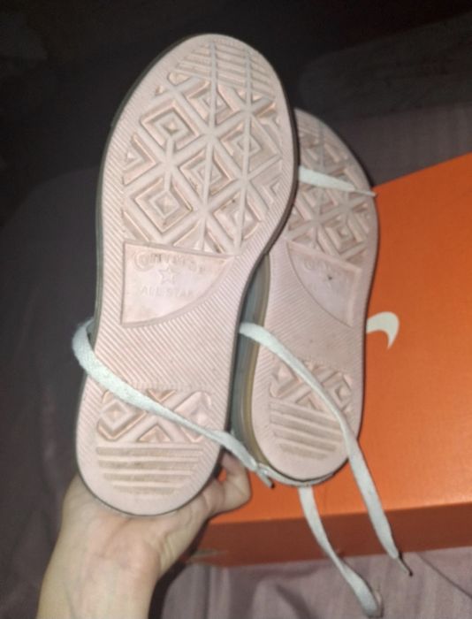adidasi converse