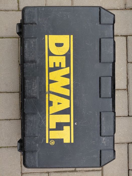 Перфоратор Dewalt dch273