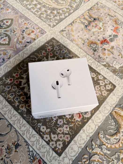 Наушники AirPods Pro 3