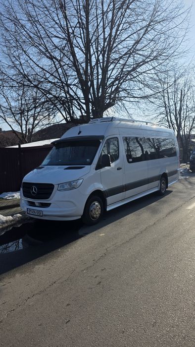 Microbuze de inchiriat nunta botez excursii tabere