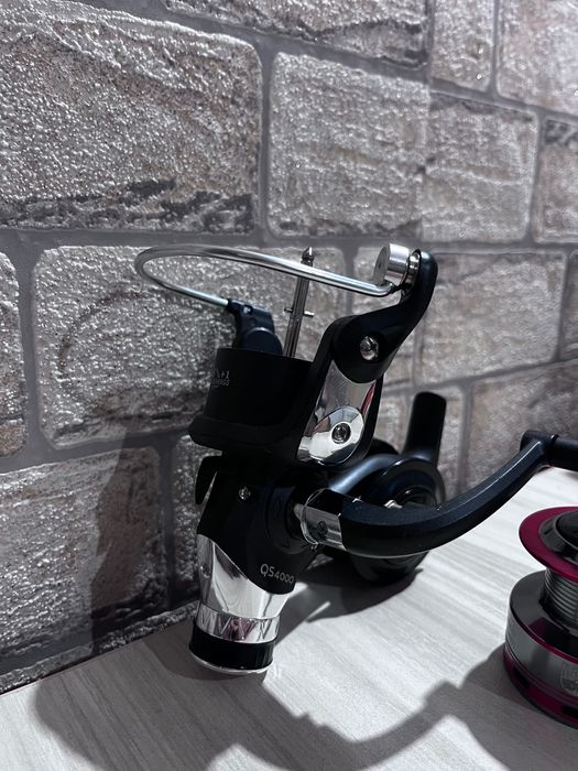 Продавам чисто нова макара QS4000