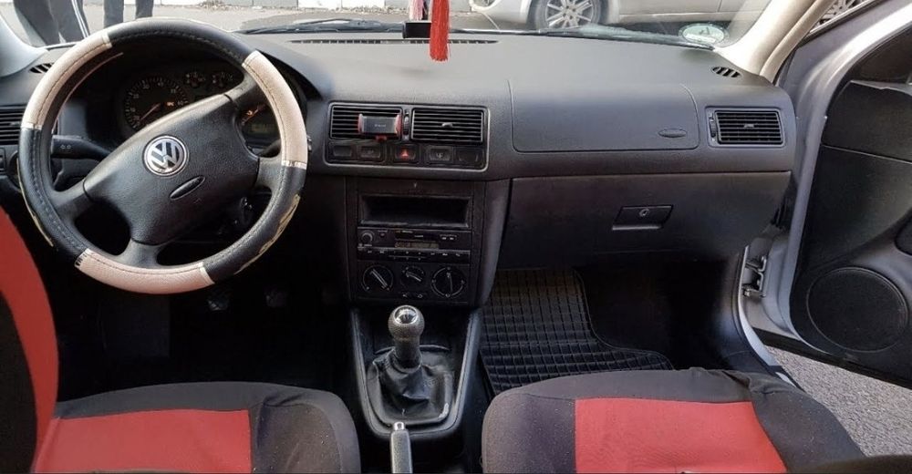Vând Golf IV 1.6