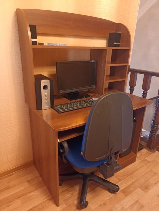 Продам компьютер и компьютерный стол