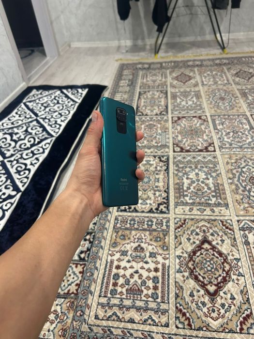 Продам срочно телефон