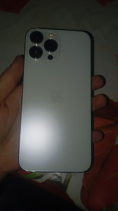 iPhone 13 Pro Max 128 GB Silver – display defect (pentru reparație)