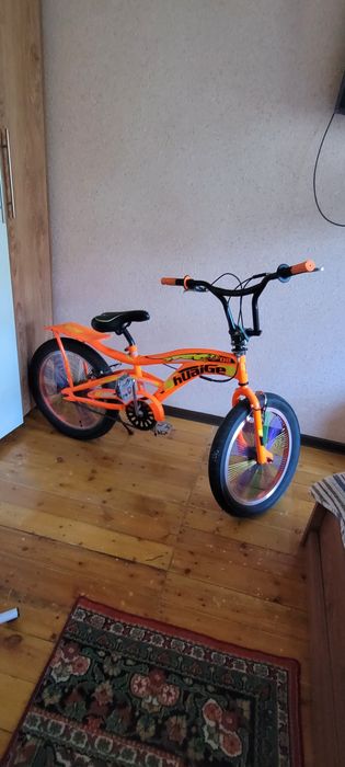 Velosipet holati yaxshi deyarli yangi 10 15 yoshli bolalar uchun .