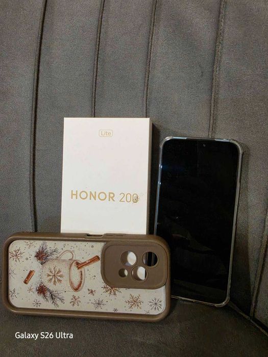 Продавам Honor 200 lite