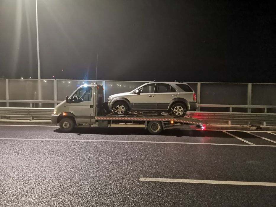 Tractari auto non-stop