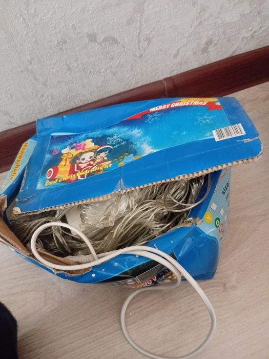 Гирлянда  почти новые