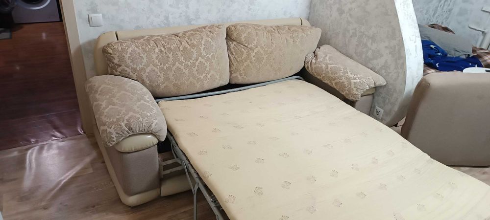 Продам диван, в хорошем состоянии