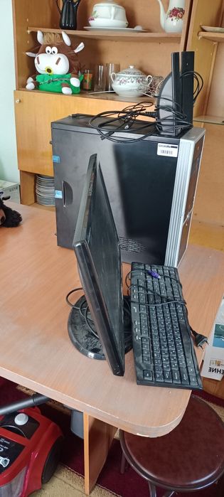 Компьютер сатамын