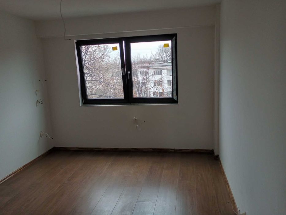 Продава се Четиристаен апартамент в Пловдив, Център - 92 кв.м за 900 €/кв.м - Снимка #18