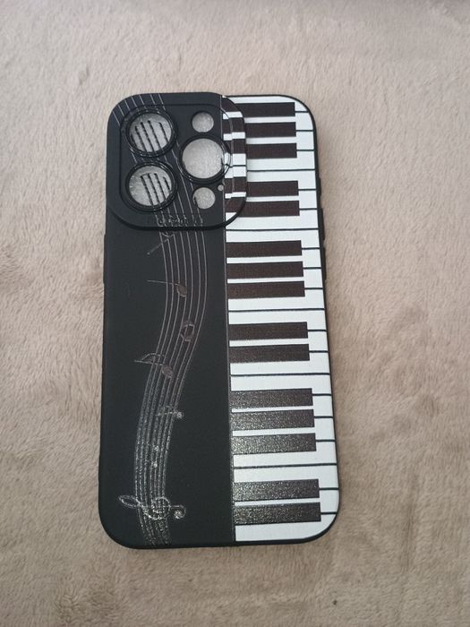 Vând husă iPhone 15 PRO