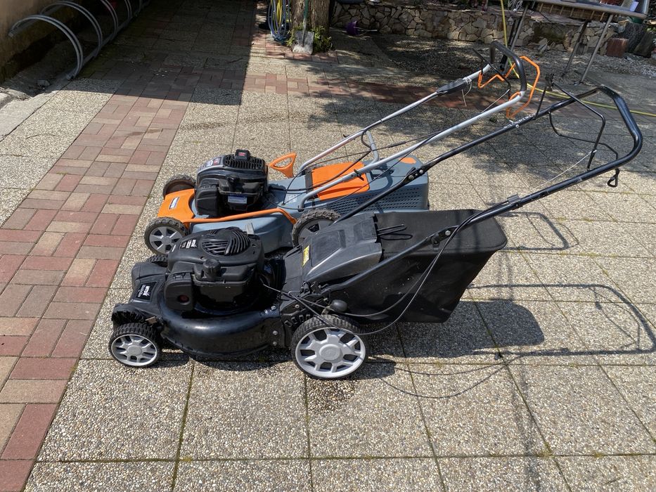 Masina de tuns iarba - Briggs & Stratton