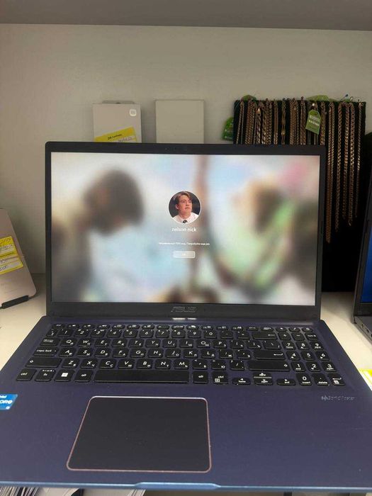 Ноутбук Asus 8 гб