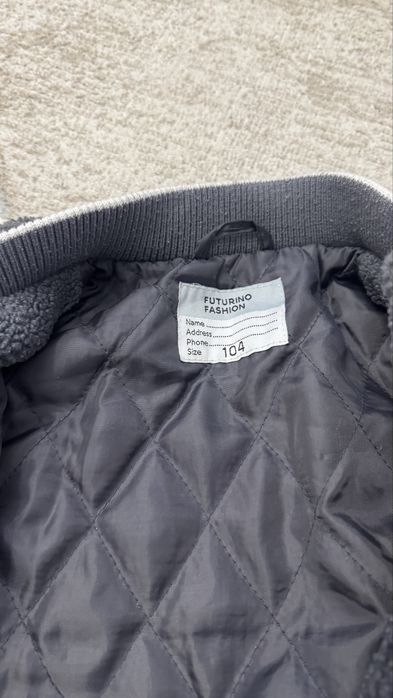 Продам бомбер теплый