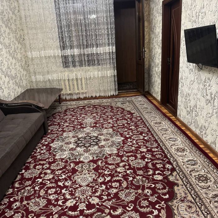 Чиланзар 21. Срочно Продается. 2 х комнатная квартира