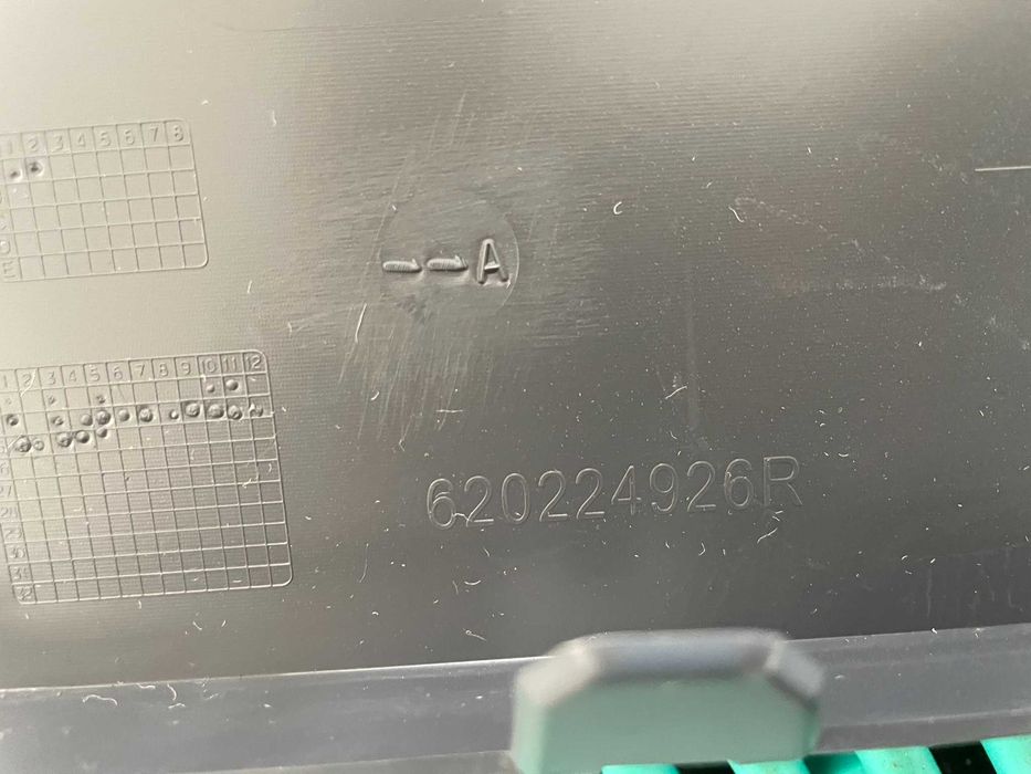 Bara fata Renault 5 E Tech noua originala Renault