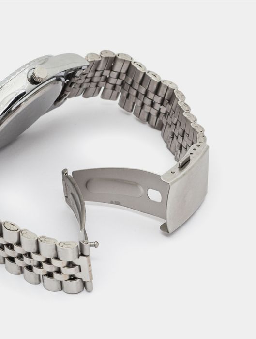 Наручные красивые часы