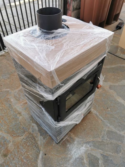 Камина Prity K1 9 kW на твърдо гориво - печка на дърва и въглища